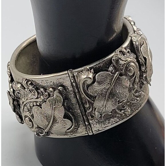 Victorian Revival Wide Hinged Bangle Bracelet Silver Tone Acanthus & Grape Leaf - Picture 6 of 10